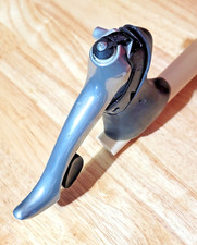 ST-5500 Shimano 105 STI Cambio