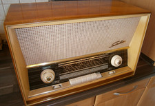 Radio a valvole Saba anniversario Villingen 125, tecnicamente restaurata, Bluetooth, ottima