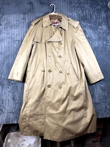 Mackintosh weatherfair - by,