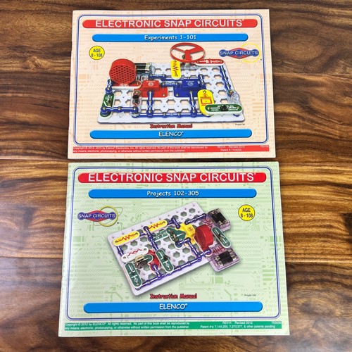 Lot electronic snap - of, 2