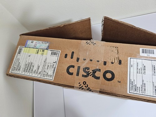 Cisco c8300 1n1s - c8300-1n1s-6t, 1ru