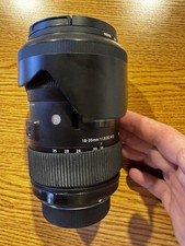 Obiettivo Sigma Art 18-35