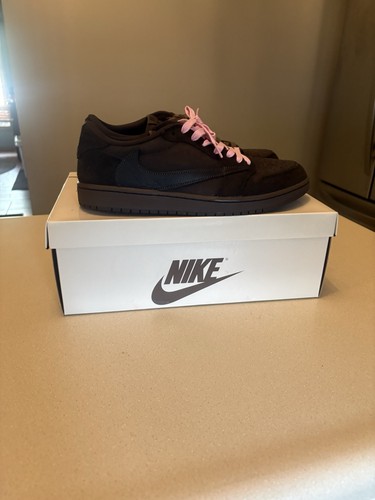 Nike travis scott air jordan - x,