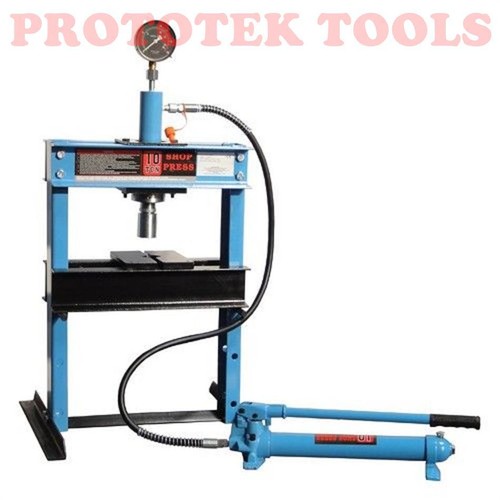 Pressa idraulica per - , officina