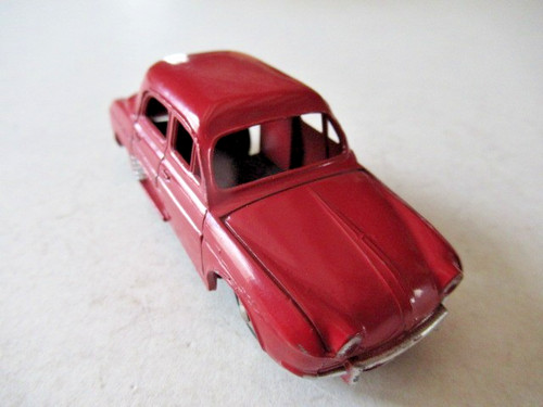 Dinky toys ref 24e - dinky, renault