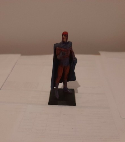 Magneto statuina supereroi - 05,