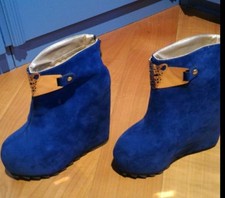 stivaletti blu a zeppa numero