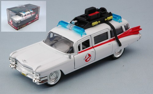 Modellino auto scala 32 - auto, 1:32