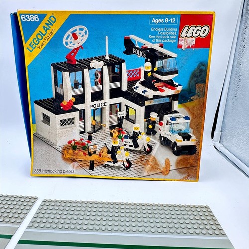 Lego town base comando - lego,