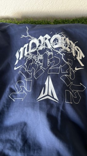 Nike standard issue - standard,