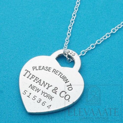 Collana con ciondolo - , in