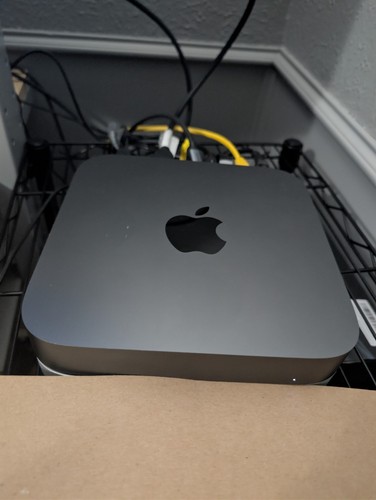 Apple a1993 2018 mac - apple,