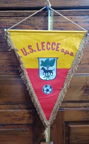 Gagliardetto lecce calcio - gagliardetto,