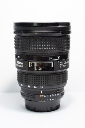 Objectif grand angle nikon - objectif,
