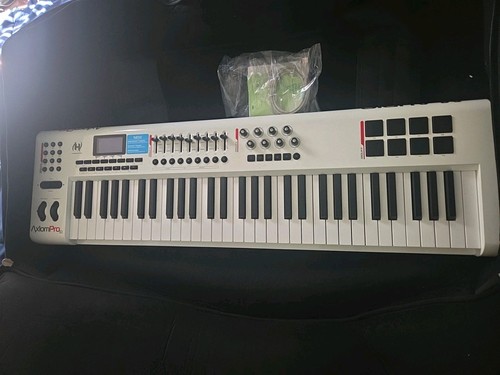 Axiom pro midi controller - 61,