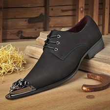 Scarpe eleganti e raffinate da