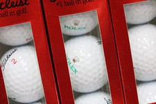 Rolex Titleist DT 90 palline da golf. Una dozzina COMPLETA di scatola e maniche nuove di fabbrica.