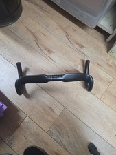 Manubrio in carbonio da strada