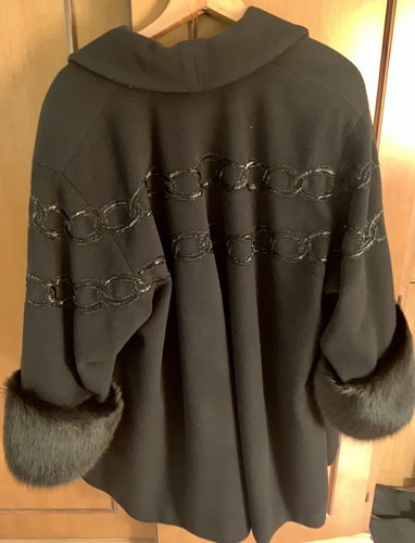 Cappotto donna nero con polsi