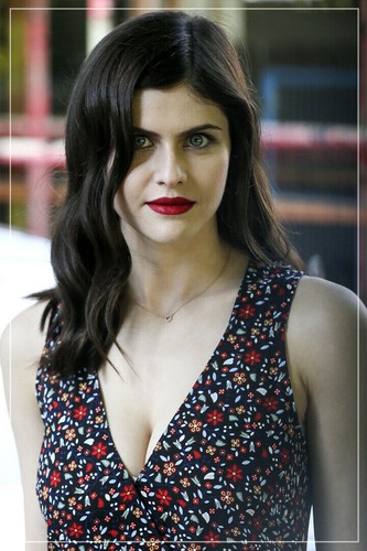 360040 alexandra daddario - alexandra,