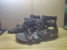 Rari sandali stringati Nike