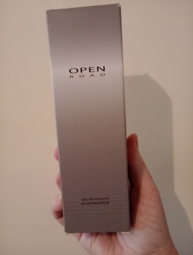 Profumo avon open - avon, road