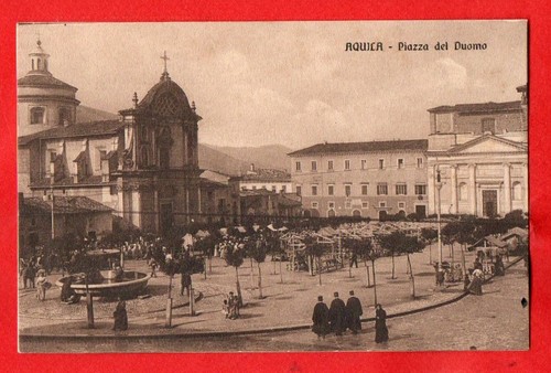 Aquila piazza - l'aquila, -piazza