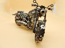 Harley Davidson  Breakout, artigianale costruito con viti e bulloni 