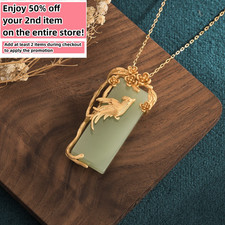 Collana con ciondolo giada