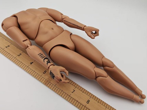 Modellino corpo tatuaggio