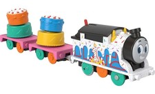 Trenino giocattolo motorizzato Thomas & Friends, torta traballante motore Thomas con vagoni merci
