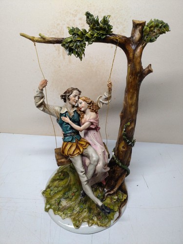 Porcellana capodimonte - -,