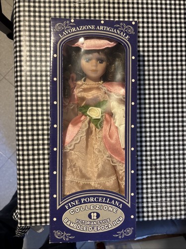 Bambola porcellana vintage - bambola,