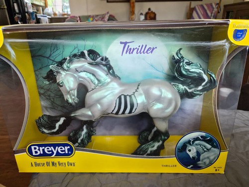 Breyer thriller 1833 - thriller, 2021