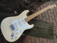 Fender special edition blonde