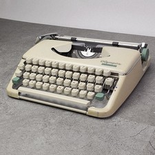 Macchina scrivere olympia - da,