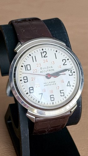 Bulova accutron spaceview - bulova,