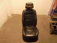 UN111DVAA sedile anteriore