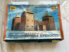 Soldatini ZVEZDA 8501 MEDIEVAL FORTRESS,1:72 Modellismo Castello Fortino