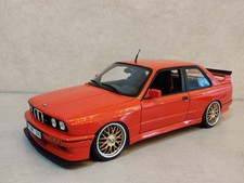 BMW M3 e30 Rosso