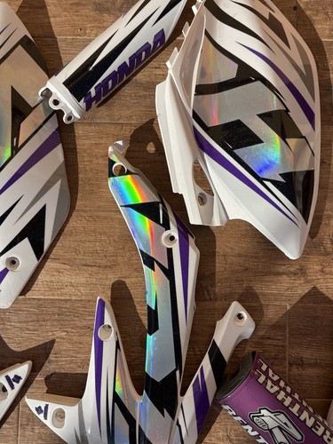 Plastiche holografiche per - plastiche,