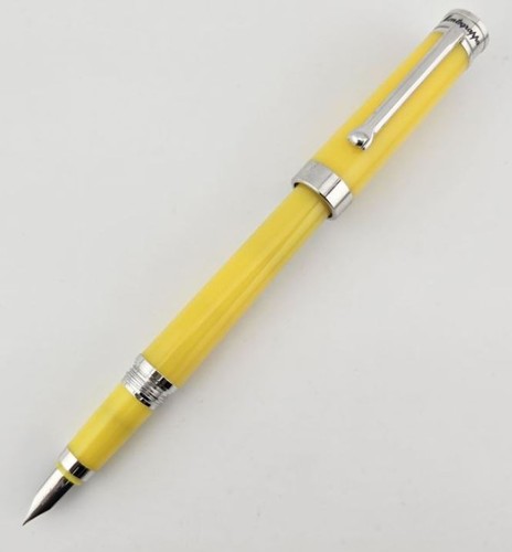 Pluma estilográfica - pluma,