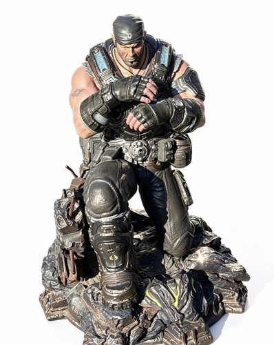 Gears war marcus fenix - 3,