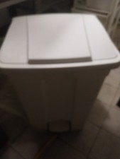 bidone spazzatura plastica con pedale