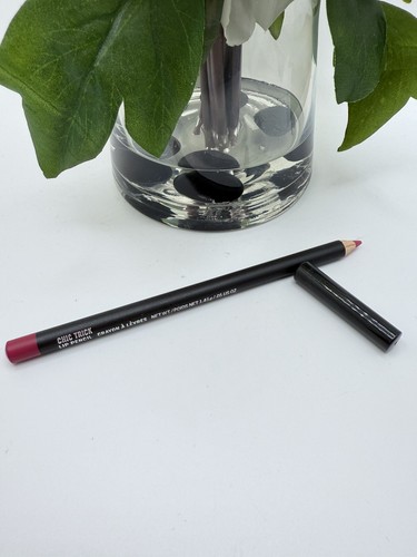 Mac lip pencil - mac, trick