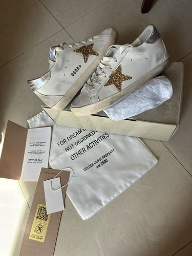 Golden goose - golden,
