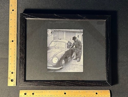 Framed glass photo - in,