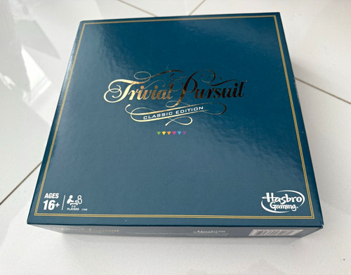 Hasbro trivial pursuit classic - hasbro,
