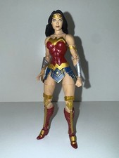DC Direct Collectibles Essentials Modellino Wonder Woman 7 pollici - Sciolto