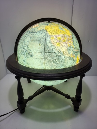 Globo illuminato vintage
